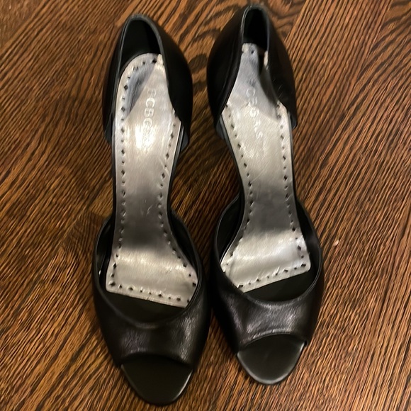 Black bcbg girl size 10 pumps - Picture 2 of 4